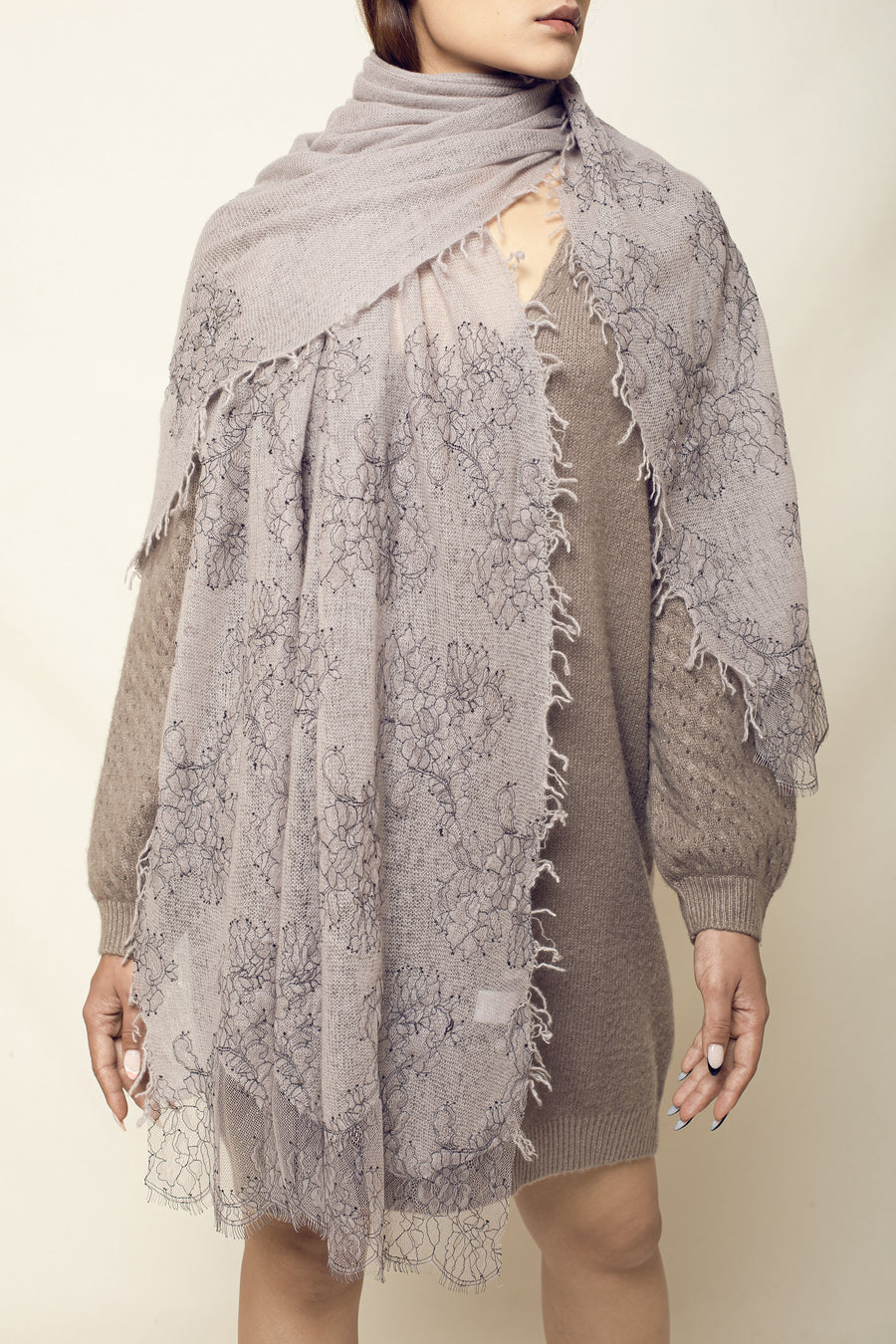 LACE ON LOOSE KNIT STOLE